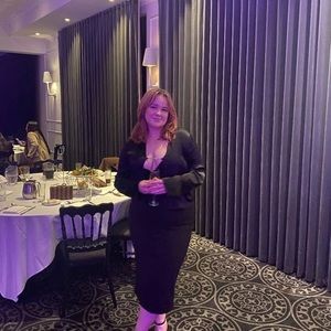 Meet your Posher, Monique